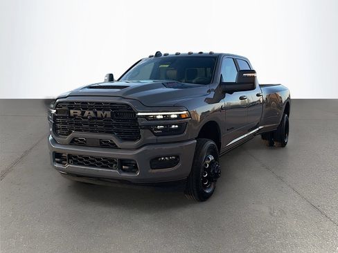 New 2026 RAM 3500 Laramie AWD/4WD image 8