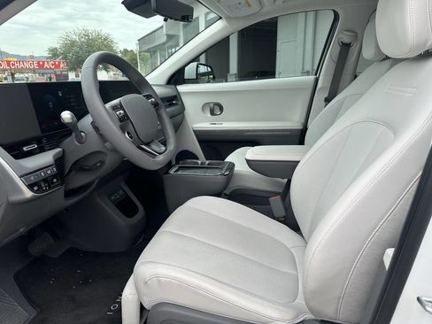 Used 2025 Hyundai Ioniq 5 Limited image 6