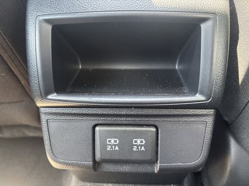 Used 2019 Subaru Outback 2.5i Premium AWD/4WD image 18