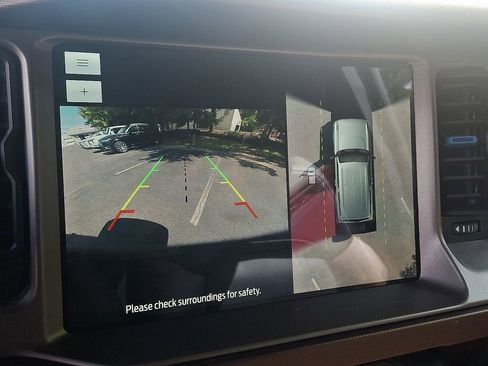 Used 2022 Ford Bronco Outer Banks image 19