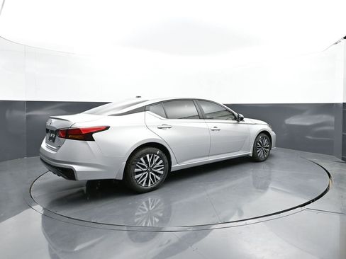 New 2026 Nissan Altima 2.5 SV AWD/4WD image 5