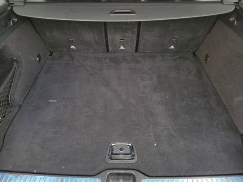 Used 2022 Mercedes-Benz GLC 300 image 9