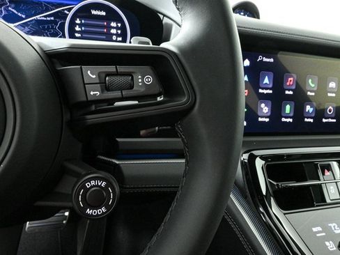 New 2025 Porsche Panamera 4 image 10