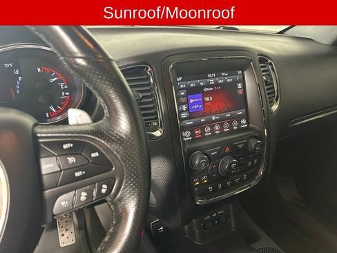 Used 2018 Dodge Durango R/T w/ Technology Group AWD/4WD image 3