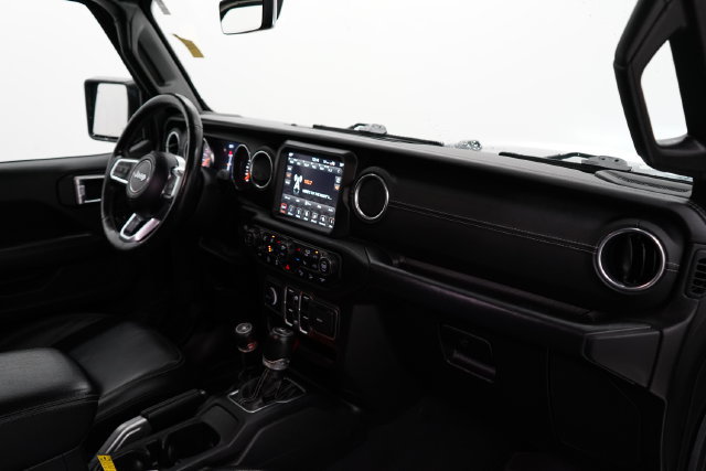 Used 2019 Jeep Wrangler Unlimited Sahara w/ Quick Order Package 24M Moab AWD/4WD image 47
