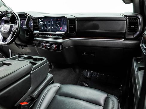 Used 2025 GMC Sierra 1500 SLT AWD/4WD image 21