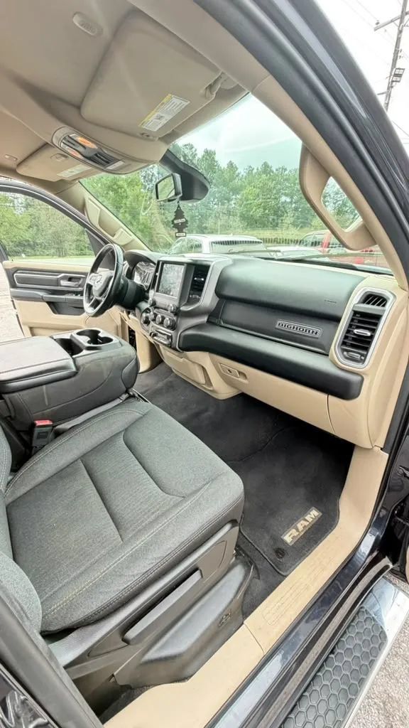 Used 2019 RAM 1500 Big Horn AWD/4WD image 10