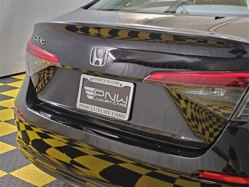 Used 2022 Honda Civic EX image 13
