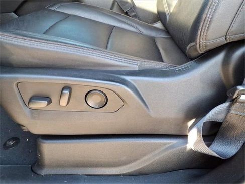 Certified 2023 Chevrolet Suburban High Country w/ Advanced Technology Package image 17