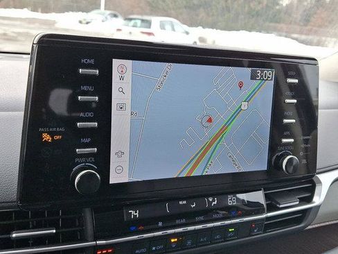 Certified 2023 Toyota Sienna XLE image 16