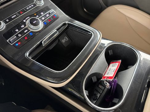 Used 2021 Lincoln Nautilus Reserve FWD image 21