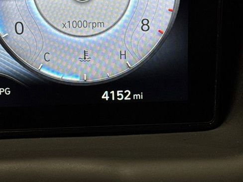 Used 2024 Hyundai Tucson Limited image 6