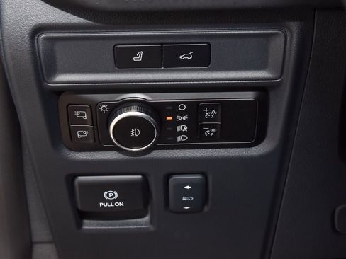Used 2024 Ford Expedition Max Platinum AWD/4WD image 30