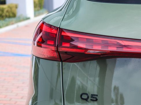 Certified 2025 Audi Q5 Premium w/ Premium Plus AWD/4WD image 9