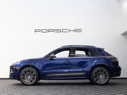 Certified 2025 Porsche Macan Turbo image 2
