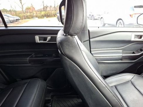 Certified 2020 Ford Explorer XLT w/ Equipment Group 202A image 14