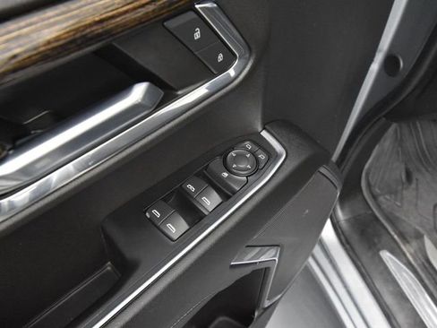 Used 2024 GMC Sierra 1500 SLE image 22