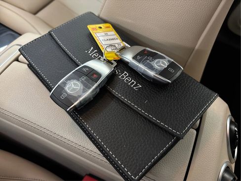 Used 2022 Mercedes-Benz CLA 250 4MATIC image 41