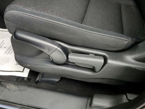 Used 2025 Honda Ridgeline Sport image 11