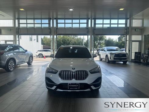 Used 2020 BMW X1 sDrive28i w/ Convenience Package FWD image 2