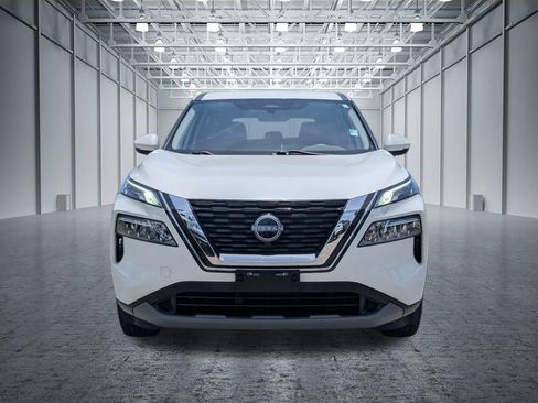 Used 2023 Nissan Rogue SV AWD/4WD image 2