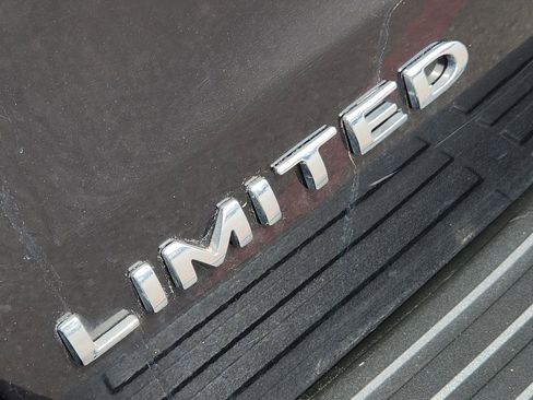 Used 2024 Ford Expedition Limited RWD image 7