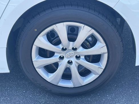 Used 2023 Toyota Corolla LE FWD image 7
