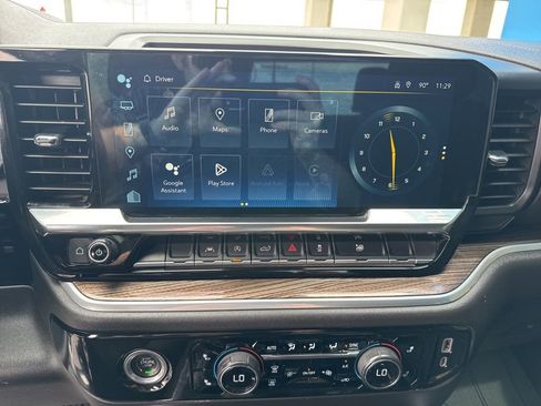 Used 2022 Chevrolet Silverado 1500 RST w/ Redline Edition AWD/4WD image 21