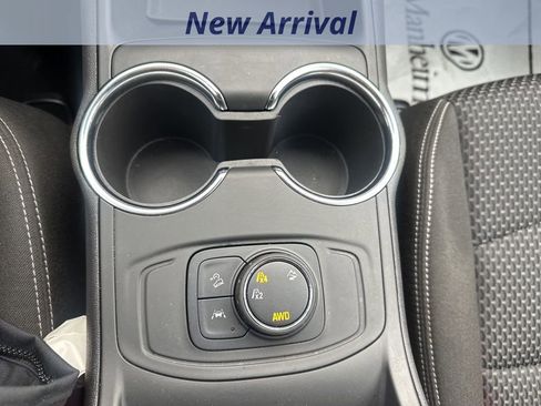 Certified 2024 GMC Terrain SLE image 12