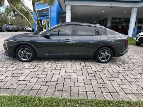 Used 2025 Kia K4 FWD image 32