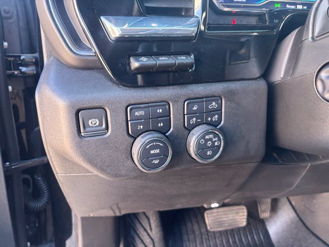 Used 2025 Chevrolet Silverado 1500 LTZ w/ LTZ Premium Package AWD/4WD image 20
