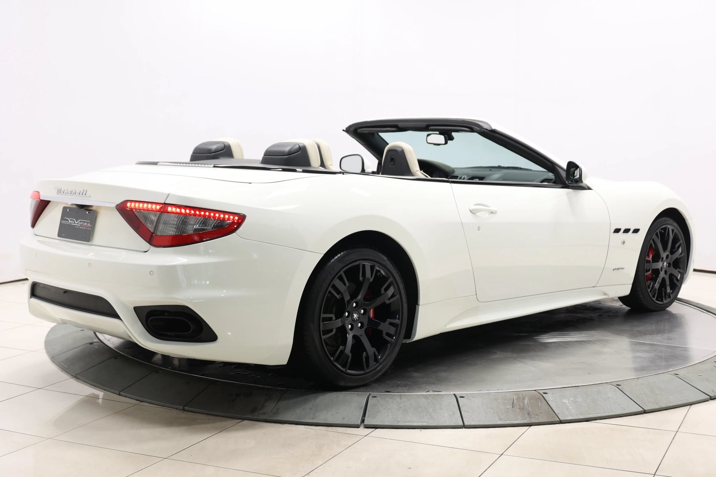 Used 2018 Maserati GranTurismo Sport RWD image 61