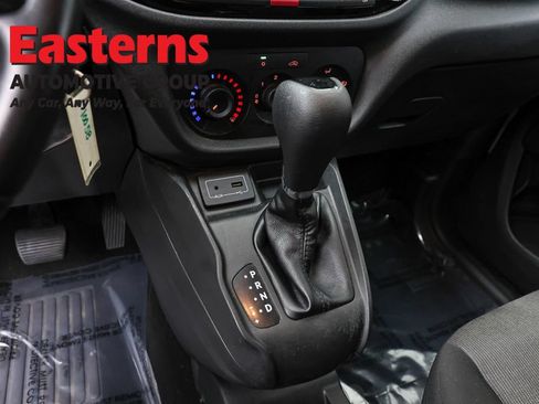 Used 2018 RAM ProMaster City Tradesman SLT FWD image 13