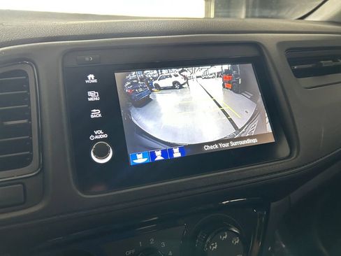 Used 2020 Honda HR-V Sport image 25