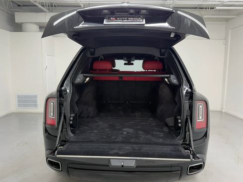 Used 2024 Rolls-Royce Cullinan AWD/4WD image 49