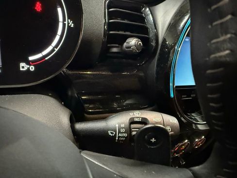 Used 2023 MINI Cooper Clubman S image 27