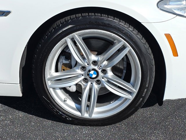 Used 2015 BMW 535i xDrive Sedan AWD/4WD image 24