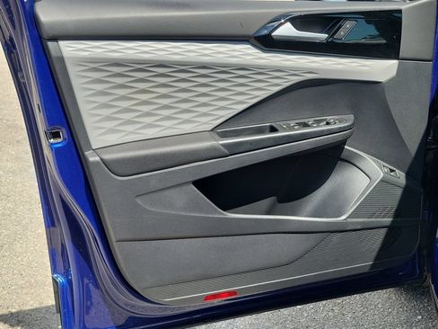 Certified 2023 Volkswagen Taos S FWD image 24