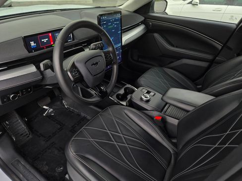 Used 2023 Ford Mustang Mach-E Select RWD image 8