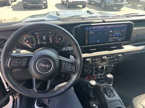 Used 2025 Jeep Wrangler Unlimited Rubicon 392 AWD/4WD image 21