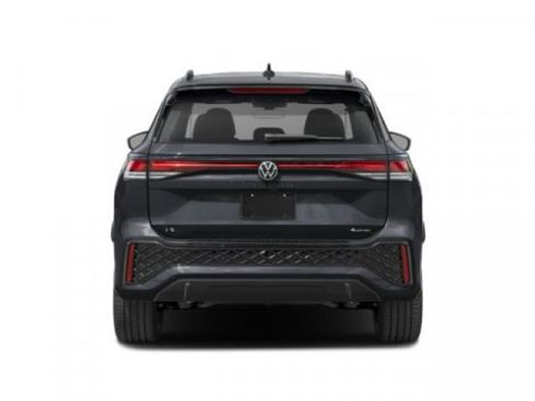 Certified 2025 Volkswagen Tiguan SE R-Line image 5