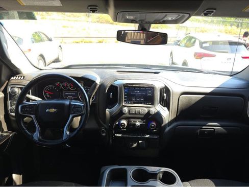 Used 2021 Chevrolet Silverado 1500 LT AWD/4WD image 10