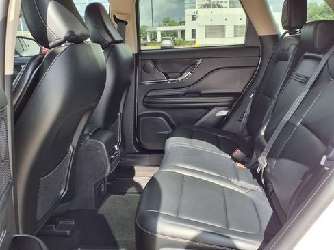 Used 2024 Lincoln Corsair FWD image 5