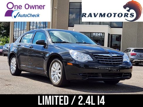 Used 2010 Chrysler Sebring Limited FWD image 1