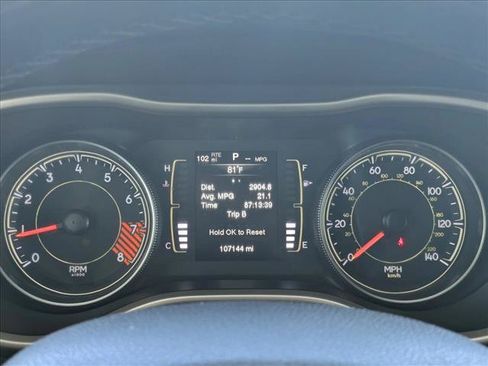 Used 2014 Jeep Cherokee Latitude AWD/4WD image 10