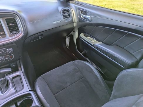 Used 2022 Dodge Charger R/T w/ Plus Group RWD image 16