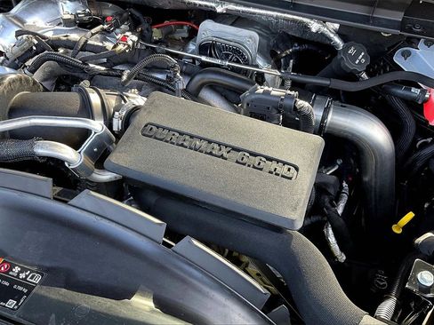 Used 2024 GMC Sierra 2500 Denali Ultimate image 35