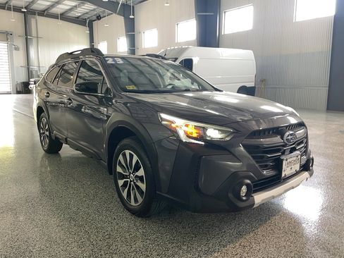 Used 2023 Subaru Outback Limited AWD/4WD image 1