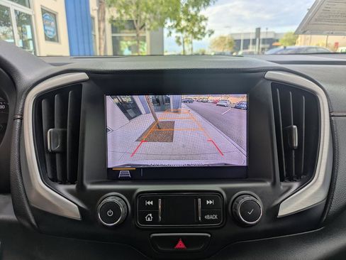 Used 2019 GMC Terrain SLT w/ Preferred Package FWD image 9