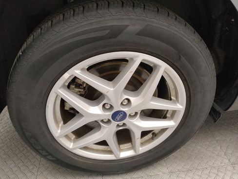 Used 2023 Ford Edge SEL image 31